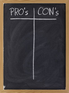 Photo of a pros and cons chalk board for Raleigh health insurance, concierge medicine, direct primary care information from Hunt Insurance.